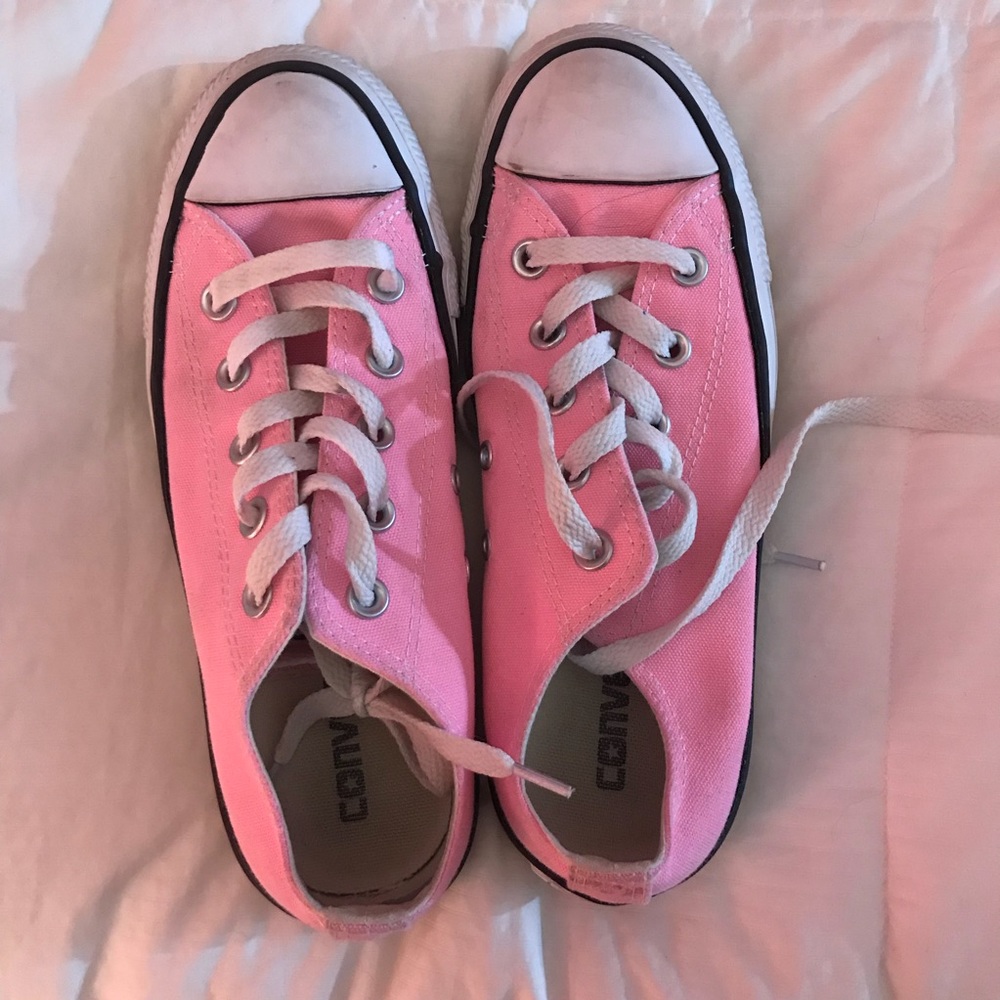Pink converse